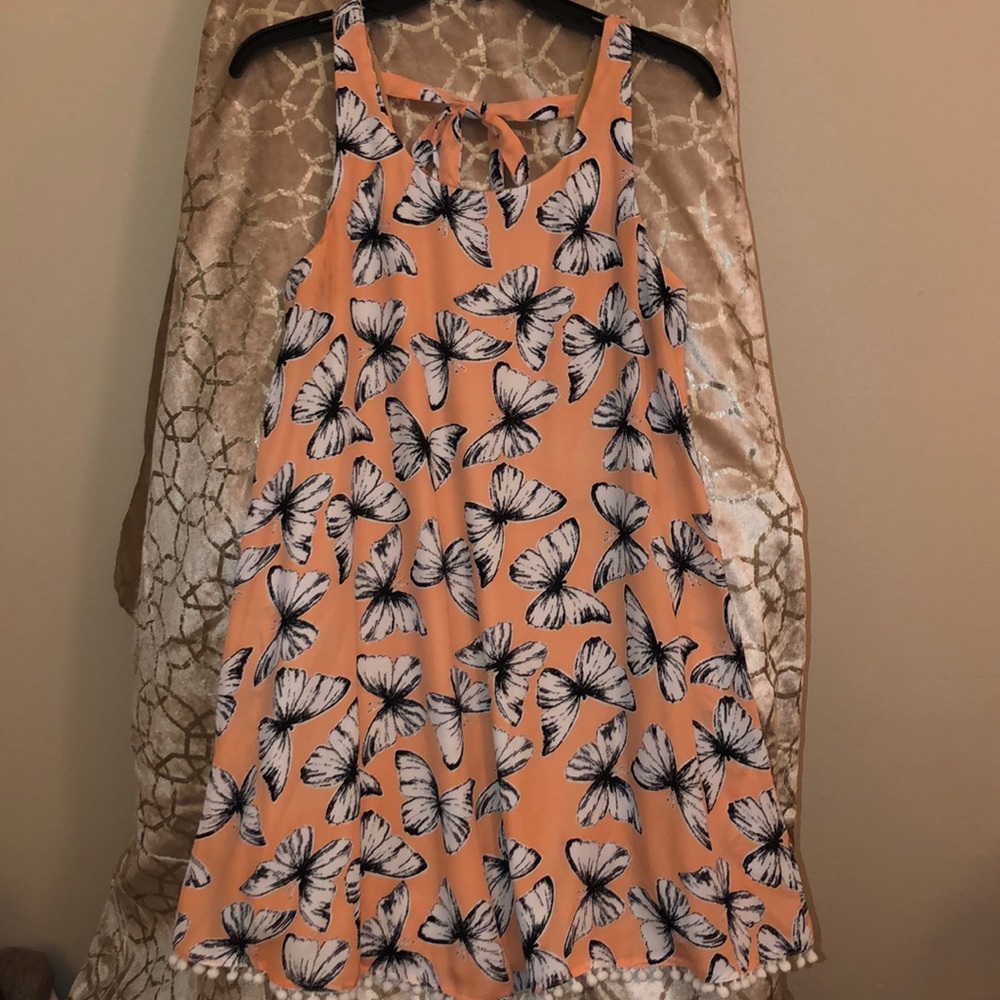 Like new swing dress with tie back detail